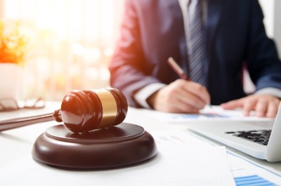 Need to Know About Hiring a Federal Employee Attorney