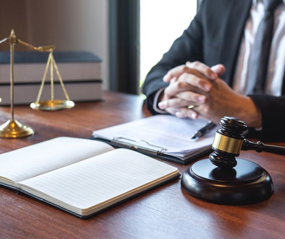 Signs You Need a Federal Employment Lawyer Immediately